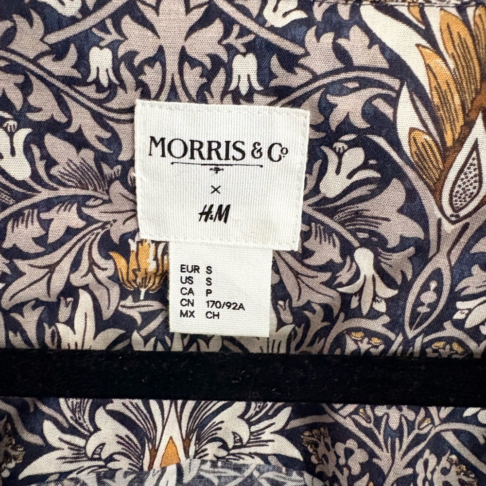H&M x Morris & Co. Shirt with Gold & Cream Floral Print - Picture 5 of 7